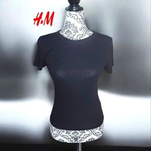 H&M Black Ribbed Tee- Small